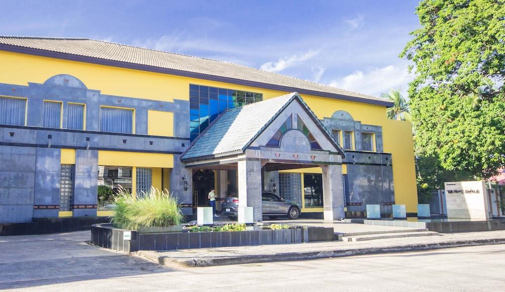 Tohsang Heritage Ubon Ratchathani Hotel Ngoại thất bức ảnh